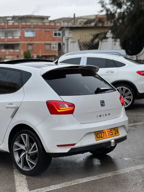 Seat Ibiza 2015 Black line