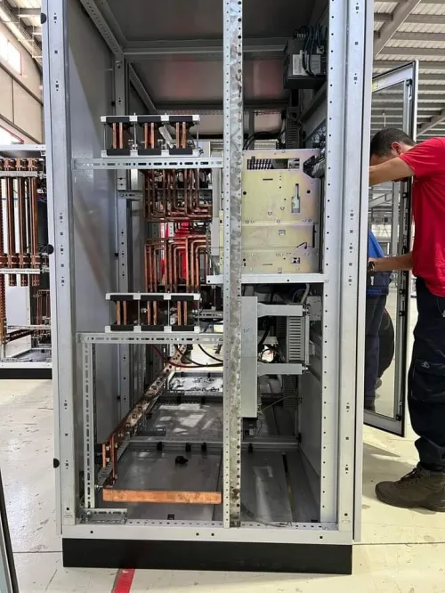 Manitunance industrielles et cablage des armoires électriques électriques et programmation automate plc et réparation toutes les machines industrielles
