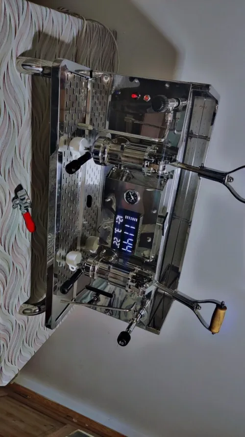 آلة قهوة  machine à café conti