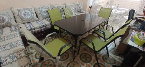 Table avec 6 chaises importation