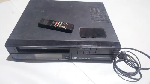 Video Tape Recorder ITT-VHS/ Magnétoscope ITT-VHS