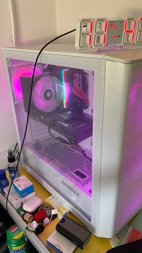 Boîtier Gaming vide la marque RAIDMAX