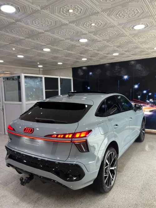 Audi Q3 2026 Sport back