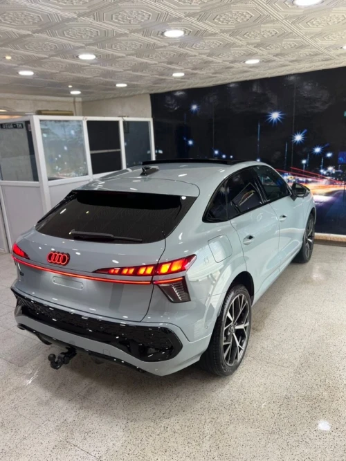 Audi Q3 2026 S-LINE