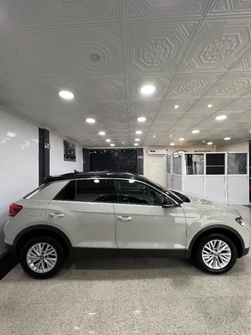 Volkswagen T-Roc 2022 Life