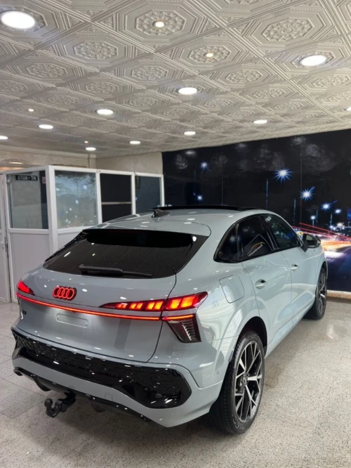 Audi Q3 2026 S-LINE