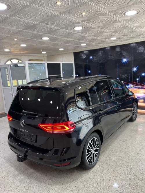 Volkswagen Touran 2023 Lounge Business