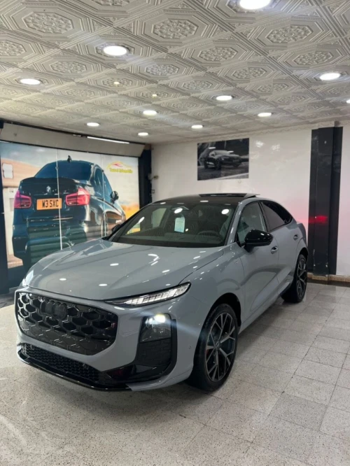 Audi Q3 2026 S-LINE