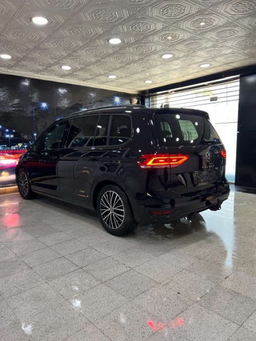 Volkswagen Touran 2023 Lounge Business
