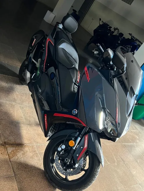 yamaha tmax 2022