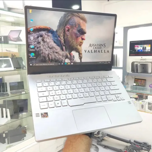 Asus ROG Zephyrus g14| Ryzen 9 5900HS, 32Ram, RTX 3060 6 Go, 2k 120hz (Sans SSD!)