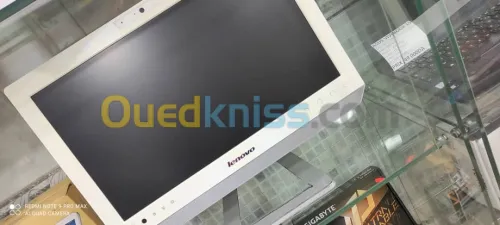 AIO LENOVO C320 CELERON G530/6GB RAM DDR3 /500GB HDD 22POUCE UTULISER BON ETAT