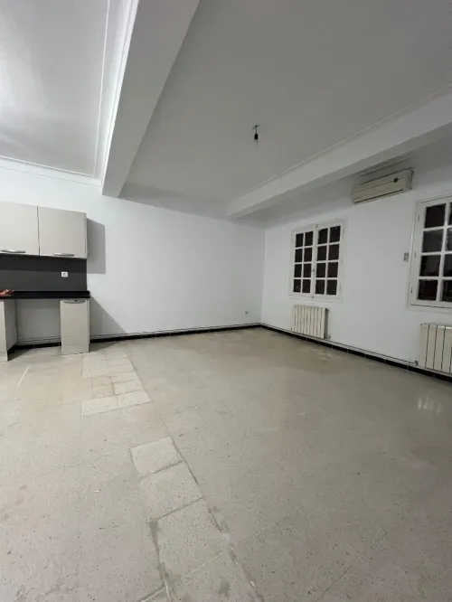 Location Appartement Niveau de villa F3 Alger Kouba