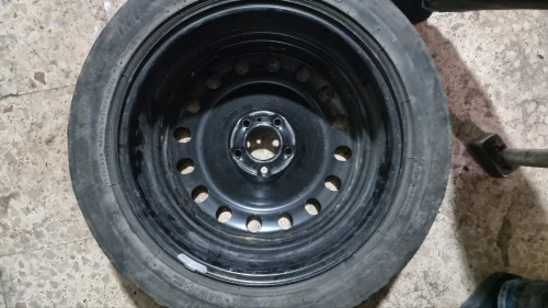 Roue de secours Peugeot 607