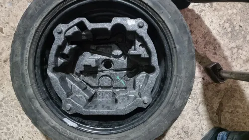Roue de secours Peugeot 607