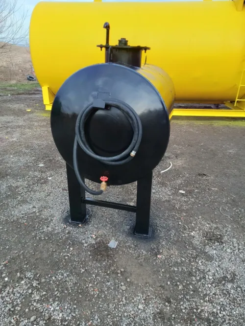 Citernes gasoil et eau 