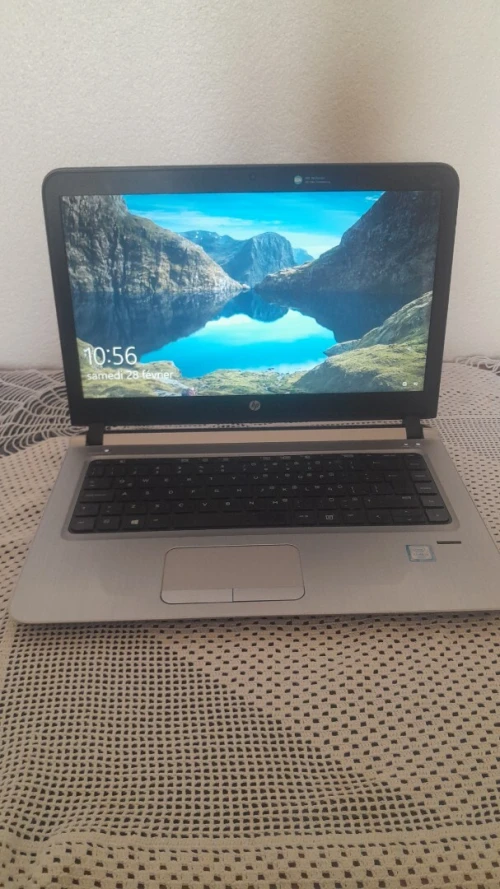 Pc portable HP i3 6éme génération ram 8g ddur 256 ssd bon état