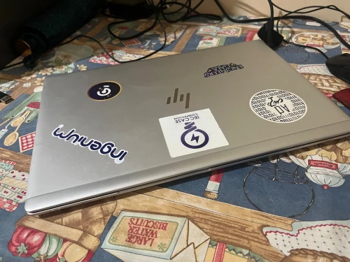 HP elitebook i5-8th 16/512 