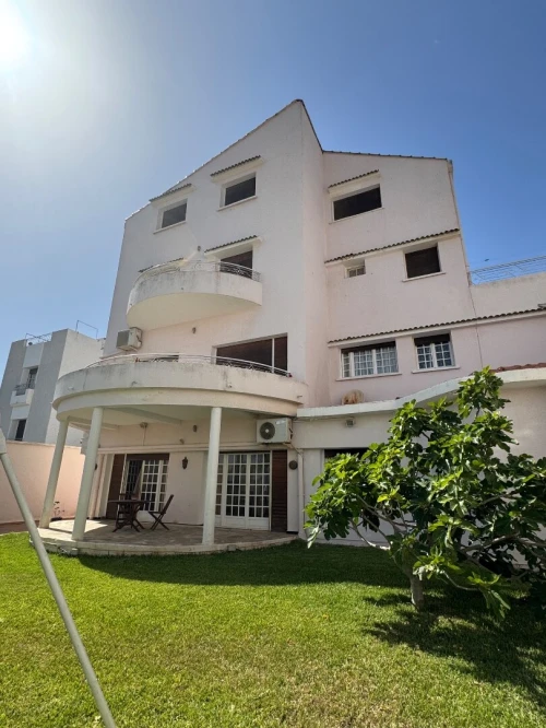 Location Appartement Niveau de villa F4 Alger Bouzareah