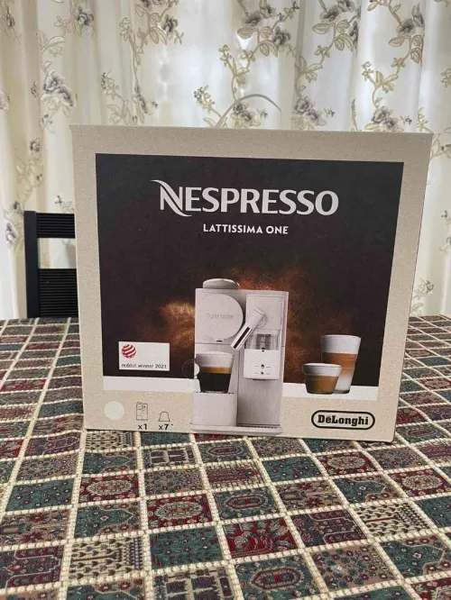 Nespresso lATTISSIMA 