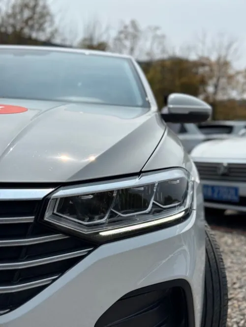 Volkswagen Lavida 2024 sur commande - 3 ans