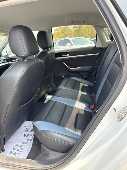Volkswagen Lavida 2024 sur commande - 3 ans