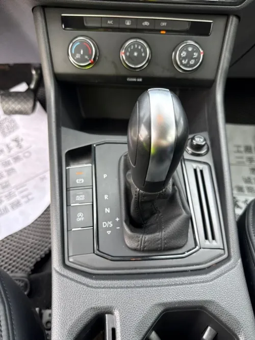 Volkswagen Lavida 2024 sur commande - 3 ans