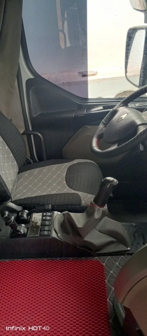Renault premium Lander 2009