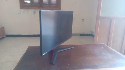 Moniteur LG 27" 144HZ 1 MS IPS Etas 9.5 /10