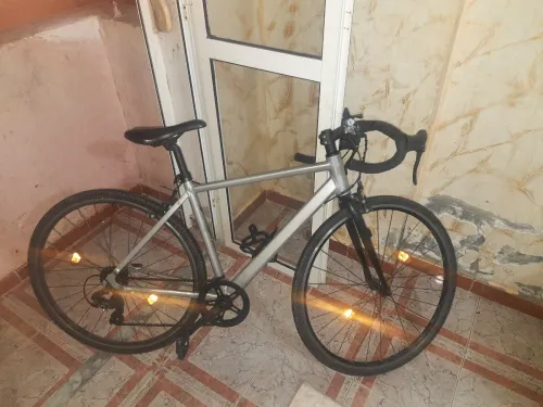  دراجة Triban 100 من Decathlon  حالة ممتازة