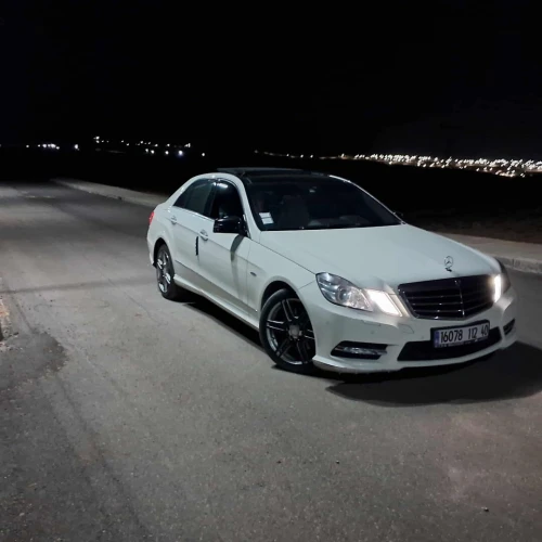 Mercedes Classe E 2012 AVANTGARDE Pack AMG