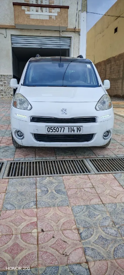 Peugeot Partner 2014 Tepee Allure 