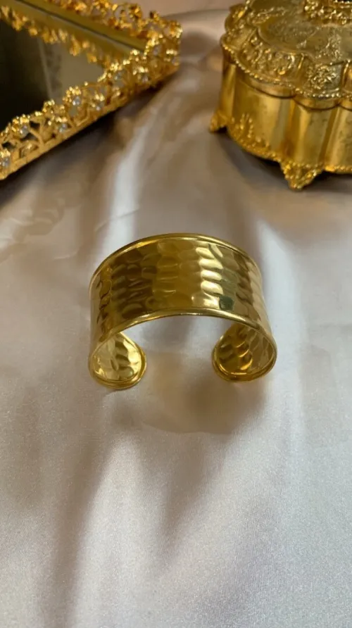 Bracelet manchette ajustable 