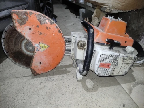 Tronçonneuse a béton STIHL
