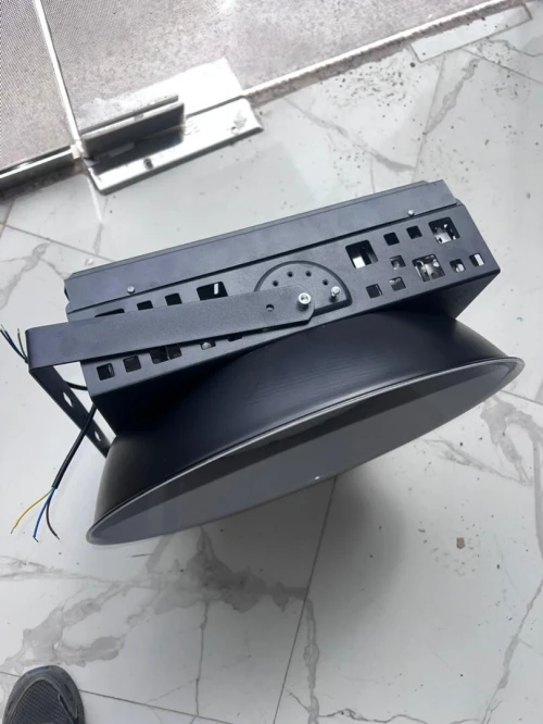 Projecteur LED Haute Puissance 1000W / 2000W - Éclairage Professionnel