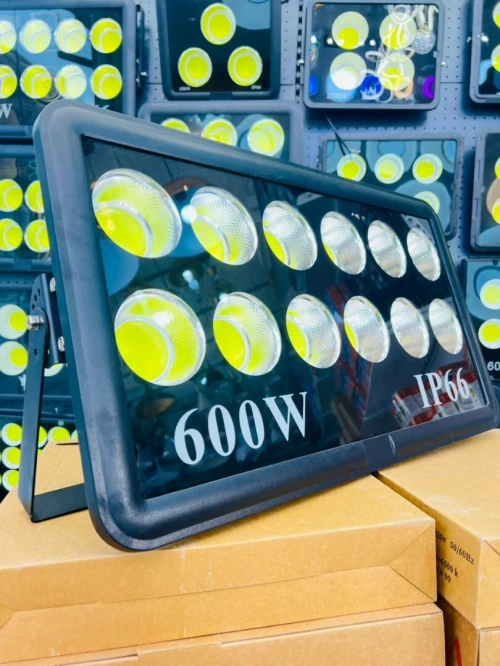 projecteur led 1000w COB FLOOD LIGHT IP66