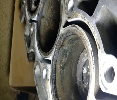 Moteur batima 208 1.6 HDi 92ch arbre à came wahda fih fissure f bloc 
