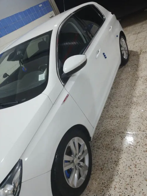 Peugeot 308 2015 