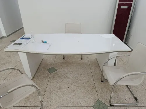 Table de réunion