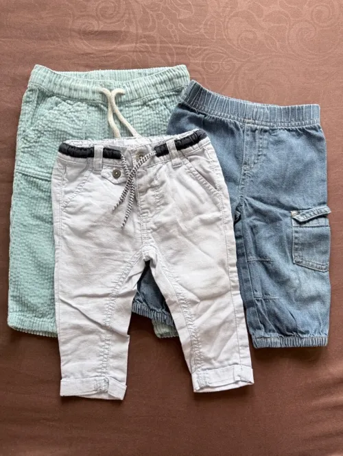 Vêtements bébé garçon de 0,3,6 mois neuf et très bonne occasion
