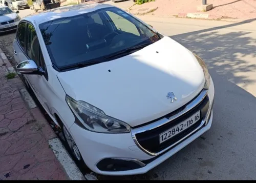 Peugeot 208 2016 