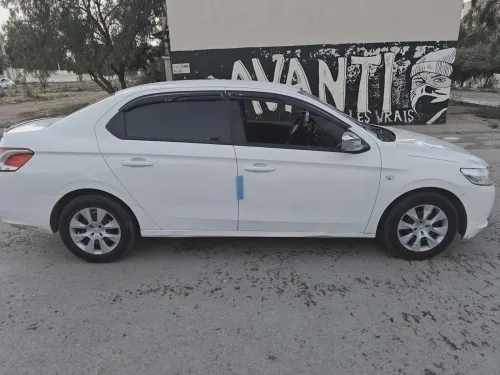 Peugeot 301 2013 Active