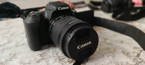 Caméra canon 200D