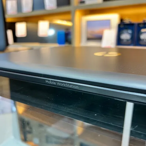 HP ZBOOK 15 G4 I5 7TH GEN AMD FireProW4190 2GB VRAM 16GB VRAM 512GB SSD