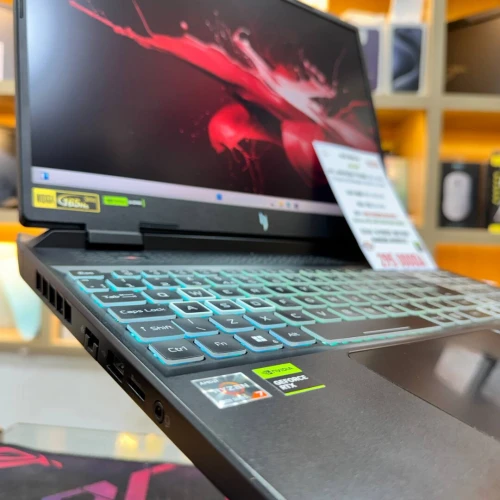 ACER NITRO 16 AMD RYZEN 7 7735HS NVIDIA RTX 4070 16GB RAM 1TB SSD ECRAN QHD 165HZ