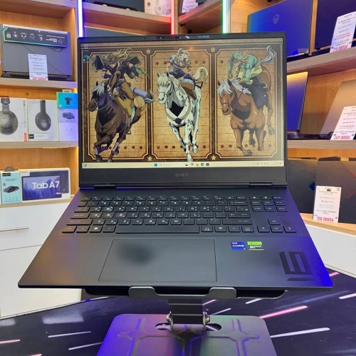 HP OMEN 16 CORE I9 13900HX 16GB 1TB RTX4070 8GBVRAM 16GB 1TB SSD  2K 240HZ