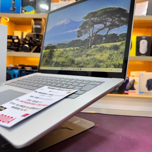 MICROSOFT SURFACE LAPTOP 3 AMD RYZEN 5 3550u 8GB RAM 128GB SSD 
