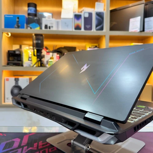 ACER NITRO 16 AMD RYZEN 7 7735HS NVIDIA RTX 4070 16GB RAM 1TB SSD ECRAN QHD 165HZ