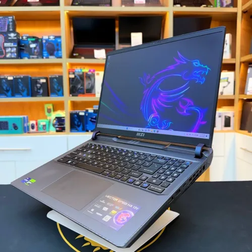 MSI VECTORE GP68HX I9 13950HX NVIDIA RTX 4060 32GB RAM 1TB SSD ECRAN QHD 165HZ