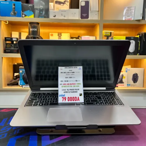 ASUS ZENBOOK UX510 I7 7500U NVIDIA GTX 950 8GB RAM 128GB SSD + 1TB SSD 